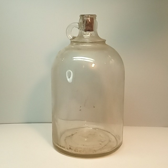 Vintage large rustic clear glass jug with finger handle & cork. No flaws - Picture 1 of 7